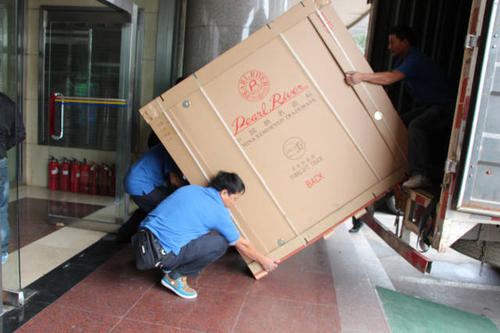 墨江钢琴贵重工艺品无忧运